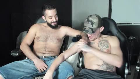 wanna play bareback uncut colombian couple new twink bbk online show from October 23, 12:58 am