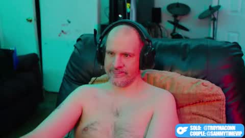 TK Maconn online show from January 15, 12:20 pm