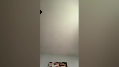 tlyon29 online show from April 15, 3:01 pm