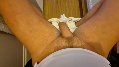 Snapshot of toadinhole chatting on January 18, 12:04 pm Toady online show from January 18, 12:04 pm