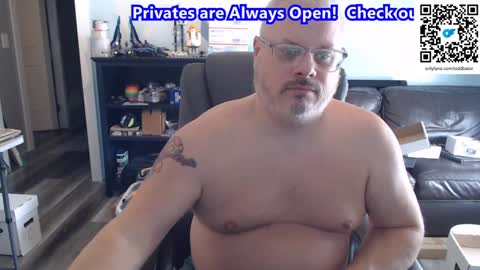 Snapshot of toddbator chatting on February 5, 7:53 pm Todd Bator online show from February 5, 7:53 pm