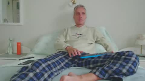 Snapshot of toffmen chatting on September 20, 5:51 am Daniel Bisexual uncut 20cm online show from September 20, 5:51 am