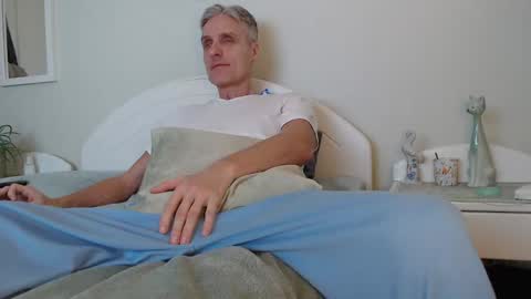Snapshot of toffmen chatting on January 18, 2:33 pm Daniel Bisexual uncut 20cm online show from January 18, 2:33 pm