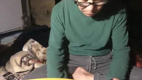 small man online show from January 18, 3:47 pm