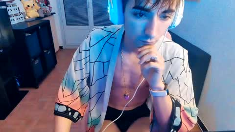 tolgaah online show from February 17, 6:15 pm