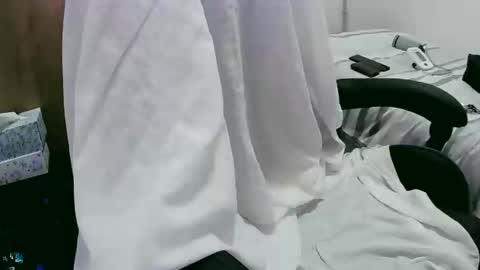 tolon408472 online show from February 1, 12:51 am