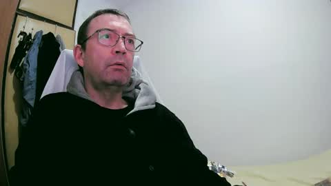 tolon408472 online show from January 4, 10:45 pm