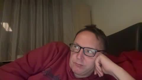 Snapshot of tom6644 chatting on February 15, 6:12 pm Tom online show from February 15, 6:12 pm