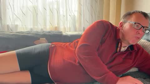 Tom online show from January 9, 12:54 pm