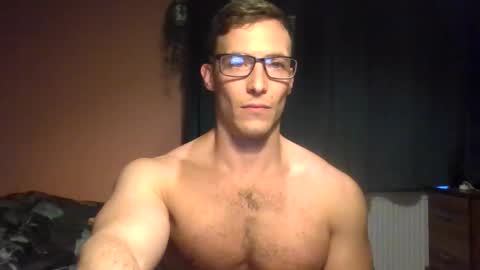 tom90ukx online show from February 20, 5:37 pm