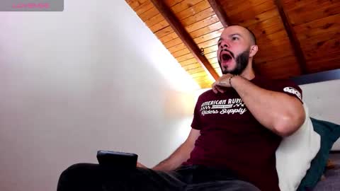   online show from December 21, 1:08 pm