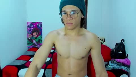 Tom Blue online show from July 12, 7:27 pm