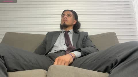 Snapshot of tom_blunt96 chatting on January 19, 7:04 am TOM online show from January 19, 7:04 am