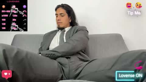 Snapshot of tom_blunt96 chatting on October 3, 7:08 pm TOM online show from October 3, 7:08 pm