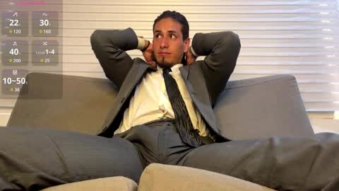 Snapshot of tom_blunt96 chatting on January 10, 11:33 am TOM online show from January 10, 11:33 am