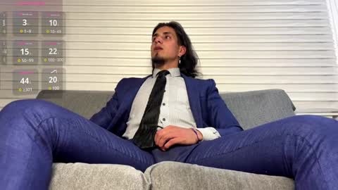 Snapshot of tom_blunt96 chatting on December 30, 3:03 am TOM online show from December 30, 3:03 am