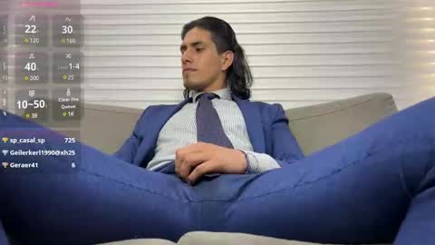 Snapshot of tom_blunt96 chatting on February 13, 5:01 pm TOM online show from February 13, 5:01 pm