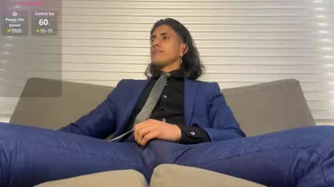 Snapshot of tom_blunt96 chatting on January 20, 5:16 pm TOM online show from January 20, 5:16 pm