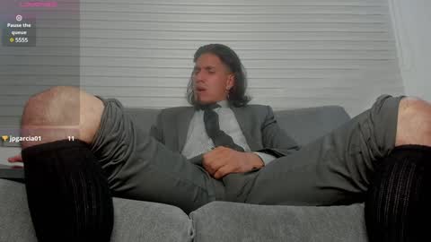Snapshot of tom_blunt96 chatting on December 14, 2:45 am TOM online show from December 14, 2:45 am