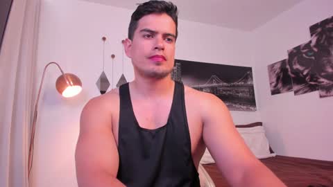 TOM MCKLEEIN  instagram online show from December 29, 4:08 pm