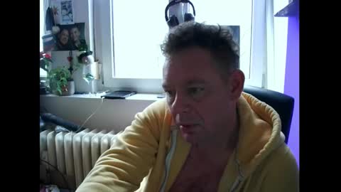 tomame_ online show from December 20, 1:22 pm