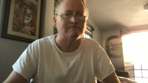 Snapshot of tomascausa chatting on January 3, 4:59 pm Hola online show from January 3, 4:59 pm