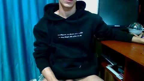 tomasTV online show from February 22, 7:34 am