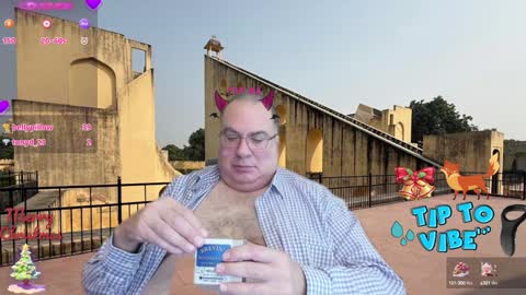 Tomaz62a online show from December 18, 10:02 pm