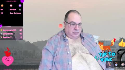 Tomaz62a online show from January 7, 9:25 pm