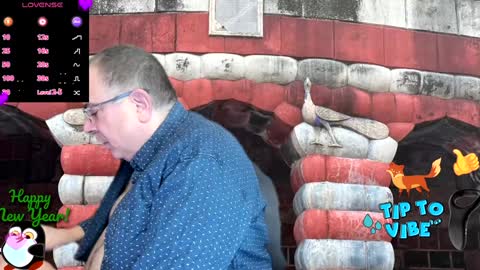 Tomaz62a online show from January 4, 9:09 pm