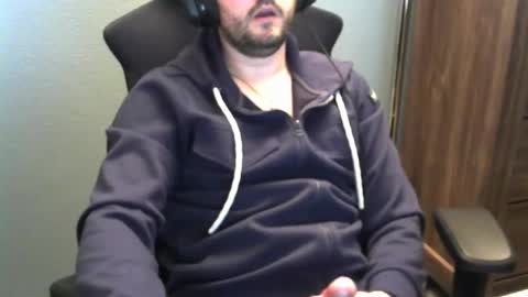 tomin3m online show from November 10, 5:40 pm