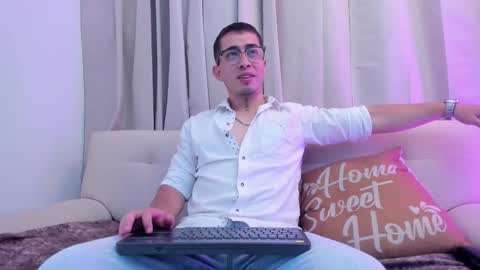 Tomas online show from February 11, 3:55 am