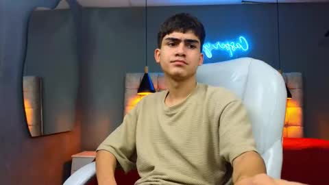 Snapshot of tommy18__ chatting on February 26, 7:09 am Tommy online show from February 26, 7:09 am