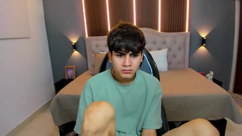 Tommy  online show from November 30, 4:25 am