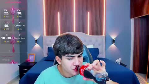 Tommy  online show from July 19, 4:07 am