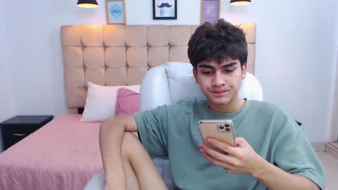 Snapshot of tommy18__ chatting on January 31, 6:57 am Tommy online show from January 31, 6:57 am