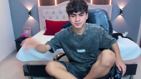 Tommy  online show from March 27, 4:16 am