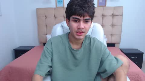 Snapshot of tommy18__ chatting on February 7, 7:07 am Tommy online show from February 7, 7:07 am