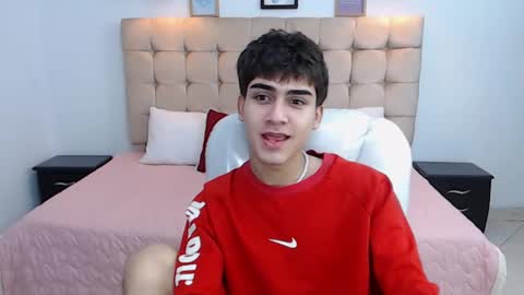 Snapshot of tommy18__ chatting on January 15, 6:12 am Tommy online show from January 15, 6:12 am