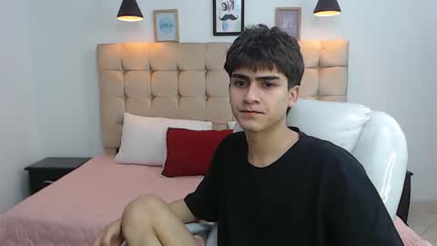 Snapshot of tommy18__ chatting on January 21, 6:34 am Tommy online show from January 21, 6:34 am