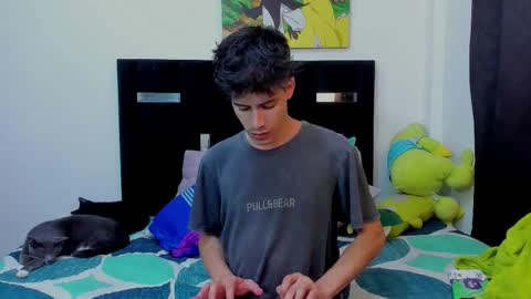   online show from February 8, 7:14 am