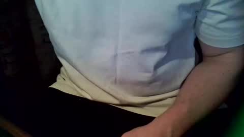 Tommi Li online show from March 3, 7:45 pm