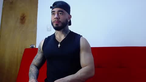 Snapshot of tommyblessd1 chatting on January 28, 5:32 am Steven online show from January 28, 5:32 am