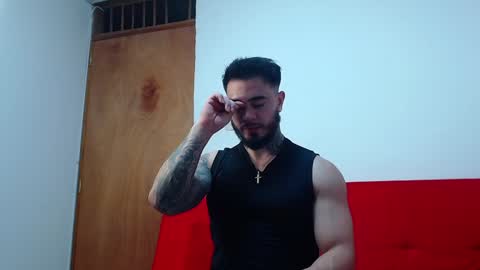 Snapshot of tommyblessd1 chatting on January 16, 5:32 am Steven online show from January 16, 5:32 am
