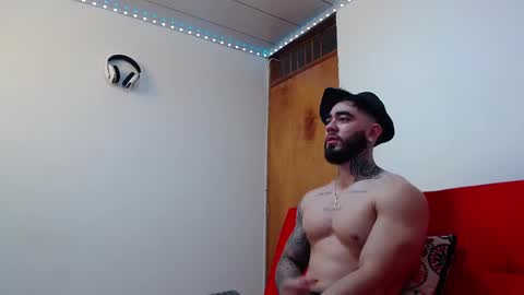 Snapshot of tommyblessd1 chatting on February 10, 2:59 pm Steven online show from February 10, 2:59 pm