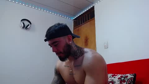 Snapshot of tommyblessd1 chatting on February 13, 6:59 pm Steven online show from February 13, 6:59 pm