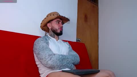 Steven online show from October 11, 7:01 am