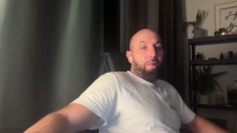 Thomas Fit online show from November 11, 8:03 pm