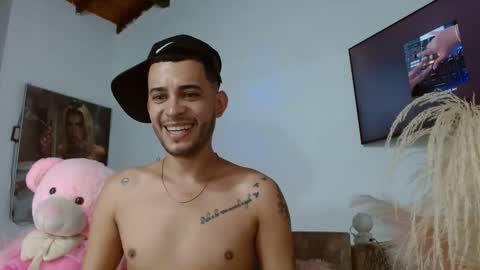 sebasmontoya 777 online show from November 27, 6:44 pm