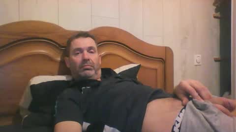 tonio358965 online show from November 20, 8:29 pm